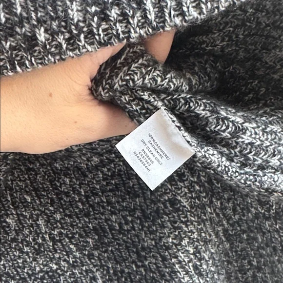 Nordstrom Signature Funnel Neck Cashmere Tunic Sweater Grey Black size XL - Picture 5 of 6